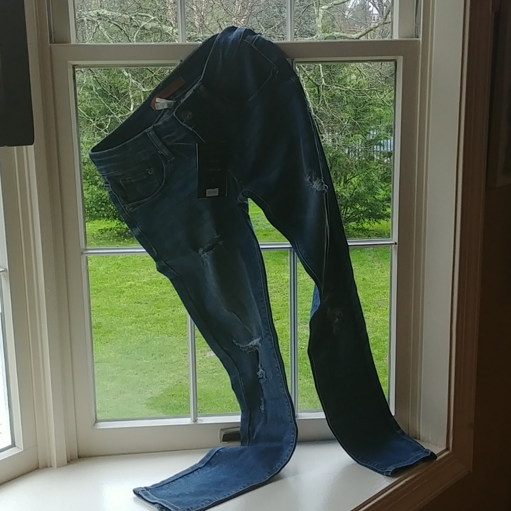 NEW WITH TAGS SPECIAL A JEANS